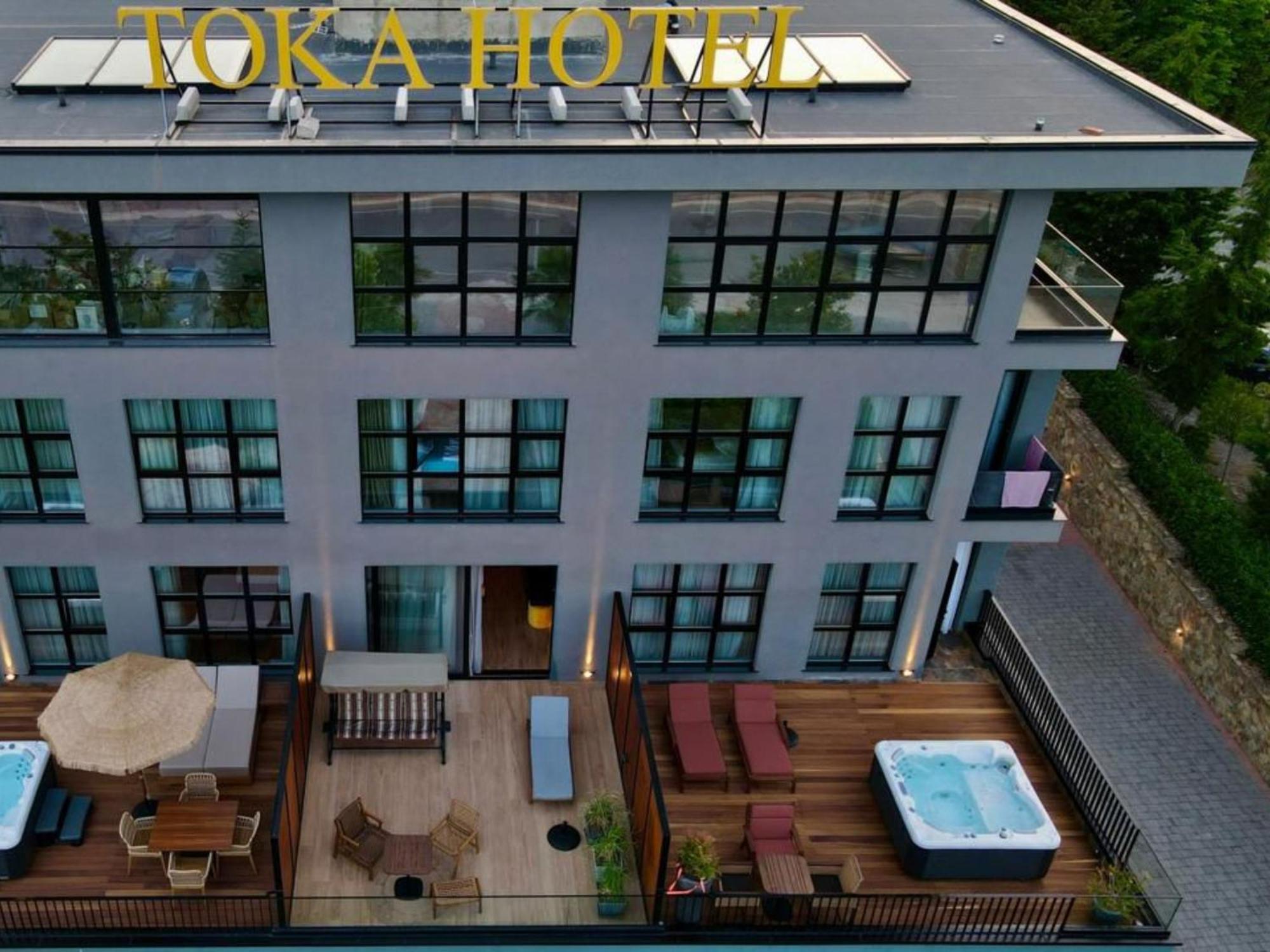 Toka Hotel Restaurant Udenisht Luaran gambar