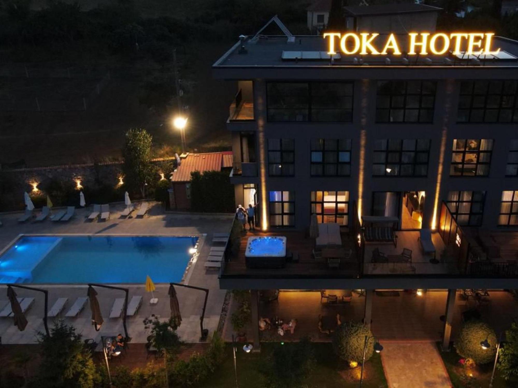 Toka Hotel Restaurant Udenisht Luaran gambar