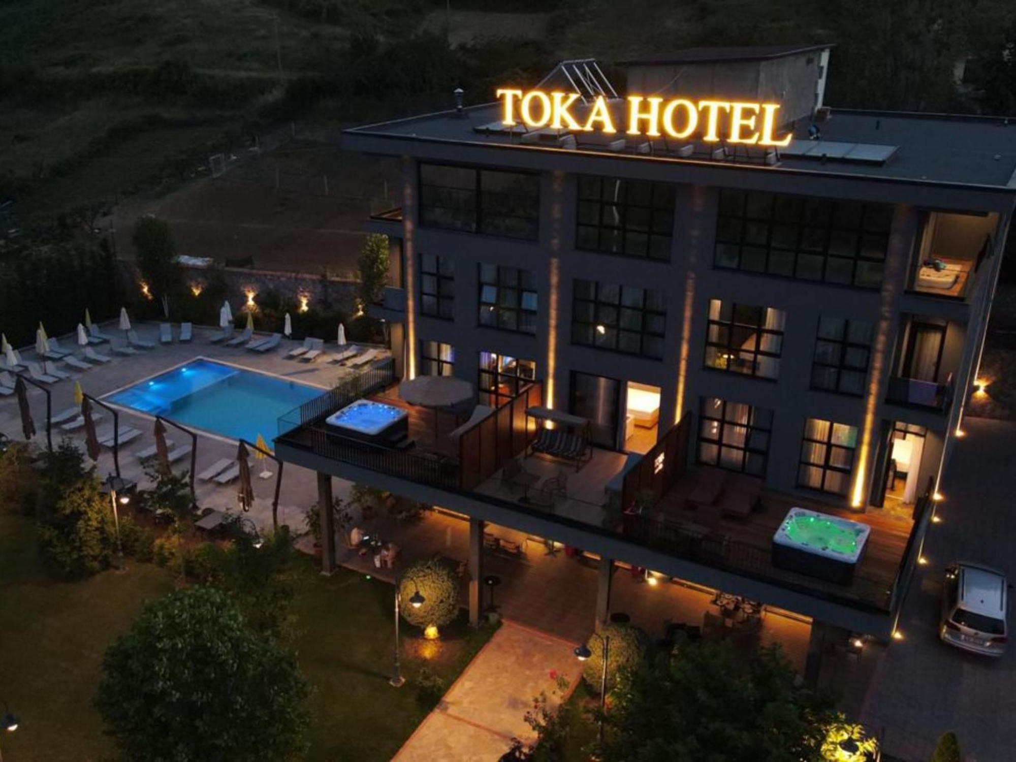 Toka Hotel Restaurant Udenisht Luaran gambar