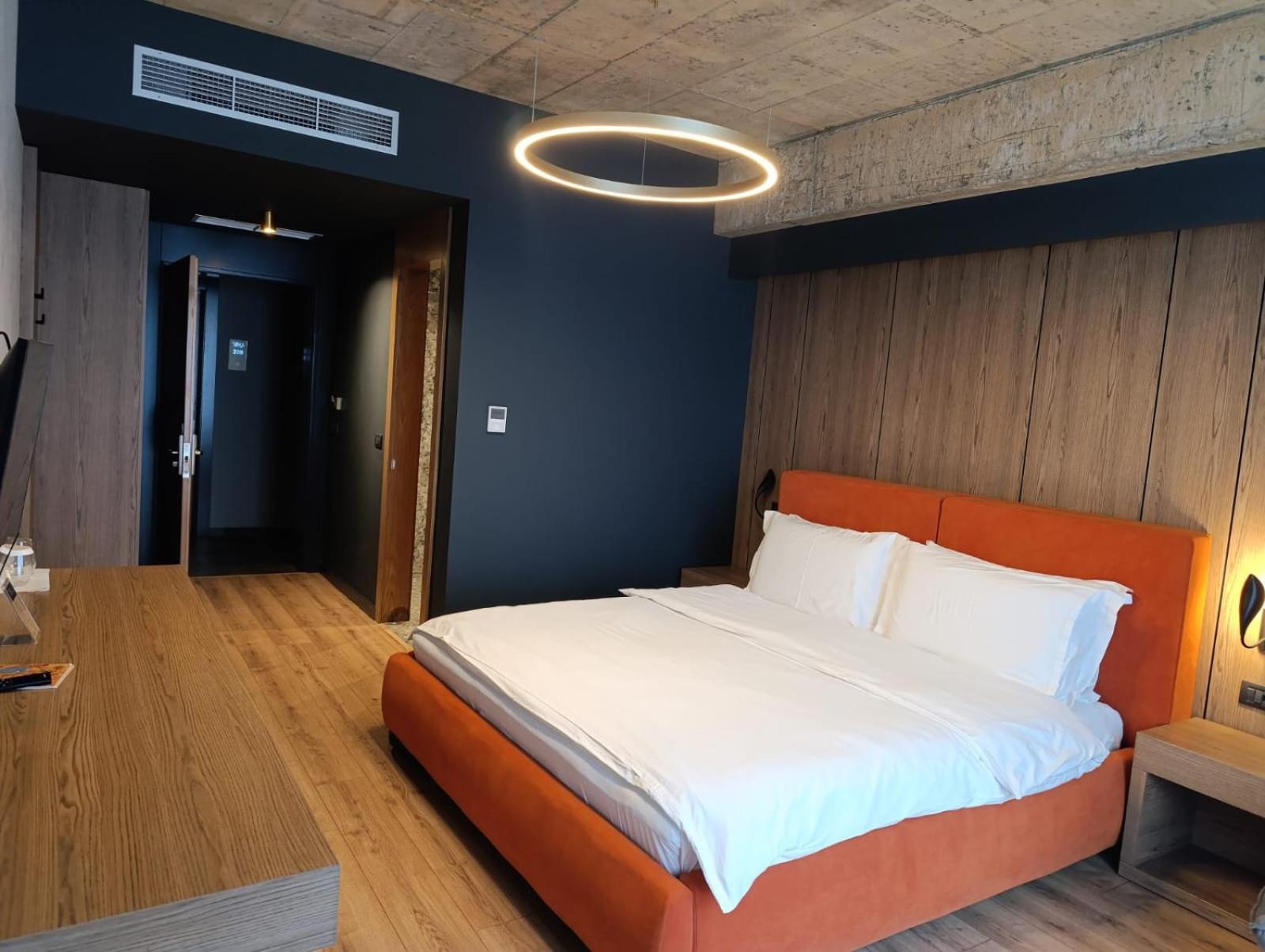 Toka Hotel Restaurant Udenisht Luaran gambar